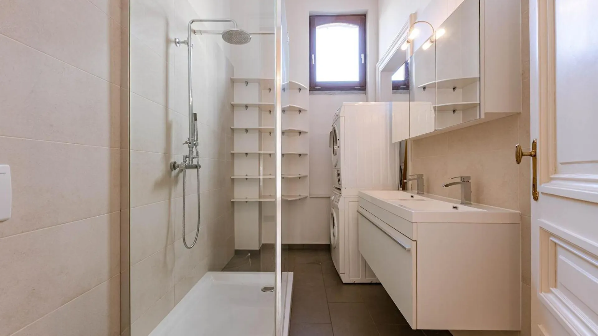 Huswell - Cape Montigny - A Beautifully Renovated Historic Property In The Heart Of Ghent 0*,  Belgium